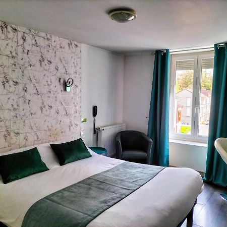 Hotel Restaurant Herard ブルボンヌ・レ・バン エクステリア 写真